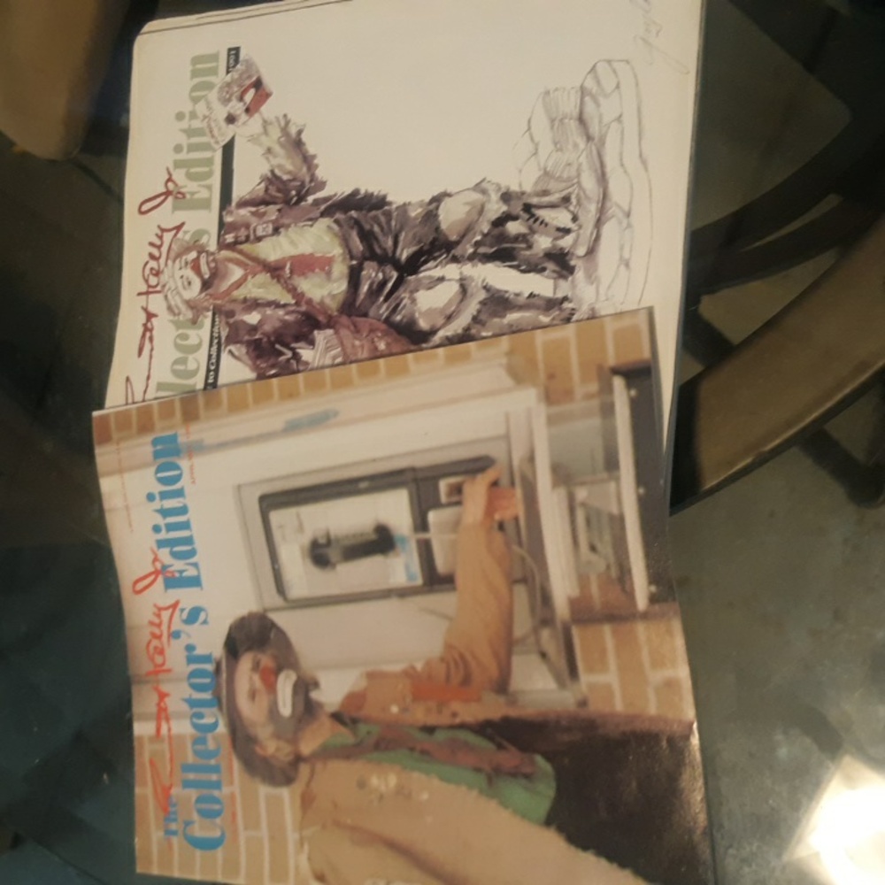 Pair of 1990s Emmett Kelly Jr Collectable Edition Magazines ( SKU MB 6)
